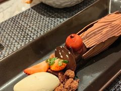 -三亚亚龙湾瑞吉酒店·宴悦Driftwood·游水海鲜·牛排·草坪·私人定制