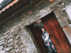 -高荡千年布依古寨旅游景区