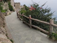-鸡鸣山旅游风景区