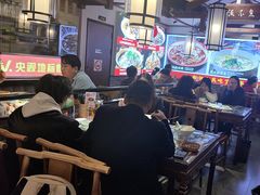 -川流不息·地道川菜·小龙虾(新松江路店)
