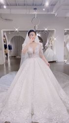 -艾米丽婚纱礼服