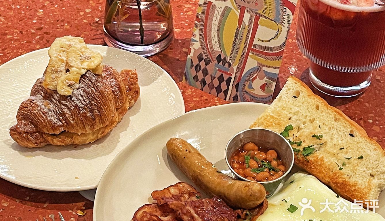 不穿正式点都不敢进这家gaga😅