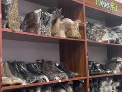 -翰皇直营洗衣洗鞋(望京鹿港店)