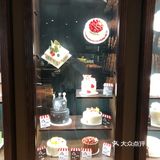打卡红跑车旗舰店
