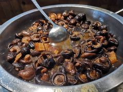 -头上红煨盐鸡·非遗院子餐厅