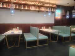 -阿瓦山寨·湘菜现炒·剁椒鱼头王(咸阳总店)