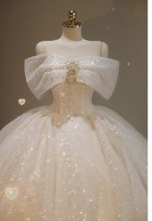 -艾米婚纱&婚礼策划