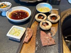 -铭牛烧肉·和牛海鲜自助(高新月牙湖店)