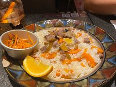 金桃手抓饭-丝路金桃·新疆菜(徐汇店)