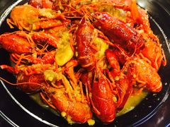 -虾弄弄海派小龙虾·牛羊蝎子火锅