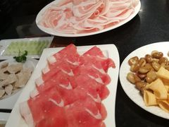 -周周有辣火锅馆(玖耀里店)