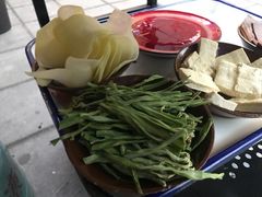 贡菜-周幺妹重庆老火锅(银泰城总店)