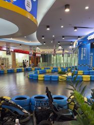 -卡尔飞车(武汉青山印象城店)