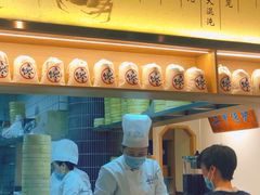 -馋三尺蟹粉小笼(人民广场店)