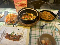 -巴厘龙虾·榜首油焖大虾(音乐学院·沿江酒馆店)