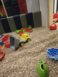 -MELAND CLUB亲子乐园·派对·餐厅(北京芳圆里ID MALL店)