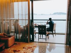 -三亚湾海居铂尔曼度假酒店