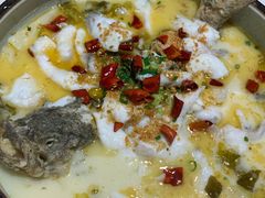 酸菜清汤鲈鱼-石头咕(葵蓬店)