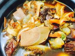 -赵家牛肉砂锅(台西三路店)
