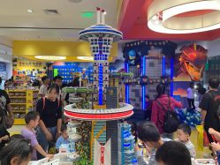 -乐高品牌旗舰店(人民广场店)