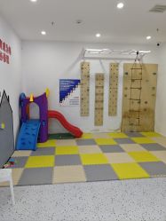 -熊小米专业儿童游泳馆