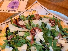 黑松露火腿菌菇芝士薄饼-Blac+Blac(中海环宇荟店)