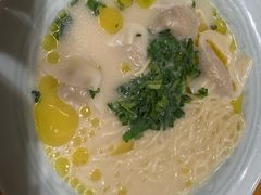 -乐忻皇朝(上海中心大厦店)