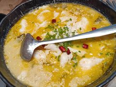 无刺酸菜鱼-好人民间小吃(镇江八佰伴店)