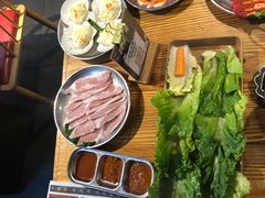-青瓦炭韩潮烤肉(花园道店)