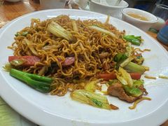 -雄伟美食(高沙中街店)