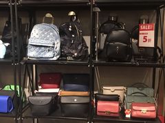 -纪念日百货(江西南昌店)