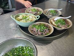 -大众跷脚牛肉馆·非遗传承单位(峨眉山店)