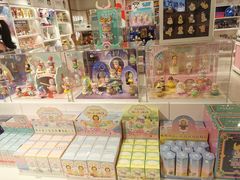 -泡泡玛特POPMART(国金街店)