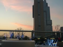 -UNI UNI(环亚凯瑟琳店)