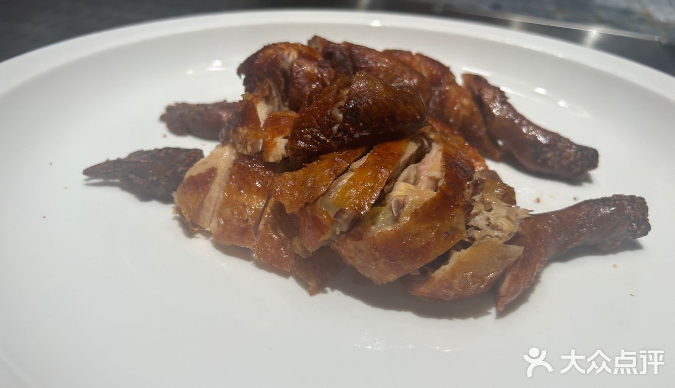 面积特别大，是上海这里特别正宗的蒙古菜