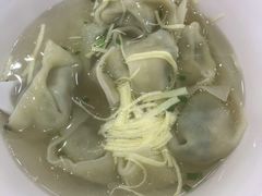 芹菜冬笋鲜肉馄饨-老盛兴汤包馆(大华二路店)