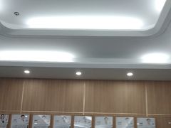 -上海仁爱医院口腔科 · 种植