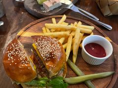 -羽深肉铺 Steak & Wine