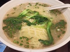 笋丁辣酱面-东泰祥生煎馆(陕西南路店)