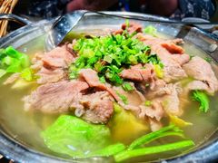 跷脚牛肉小锅-肖四女乐山跷脚牛肉(世博源店)