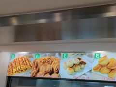 -红房子西点(汇联商厦天钥桥路店)