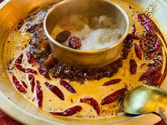 -小龙翻大江文化火锅(宽窄店)