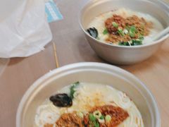 -灵芝妹子米线(瓦房店新玛特店)