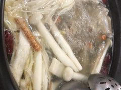 -濠轩阁特色生蚝火锅(水湾路店)