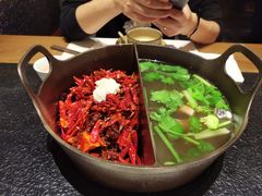 草本鸳鸯锅-盡膳口福跷脚牛肉火锅(晶耀前滩店)