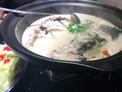 鱼头鱼丸汤-又见炊烟私房菜(敬亭路店)