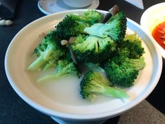 鸡枞菌烩西兰花-赠李白·如诗的川味(余杭万达广场店)