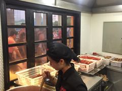 -沪小胖小龙虾(淮海中路旗舰店)