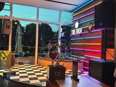 -The BREW·酿餐厅(浦东嘉里大酒店)