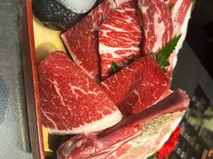 -铭牛烧肉·和牛海鲜自助(高新月牙湖店)